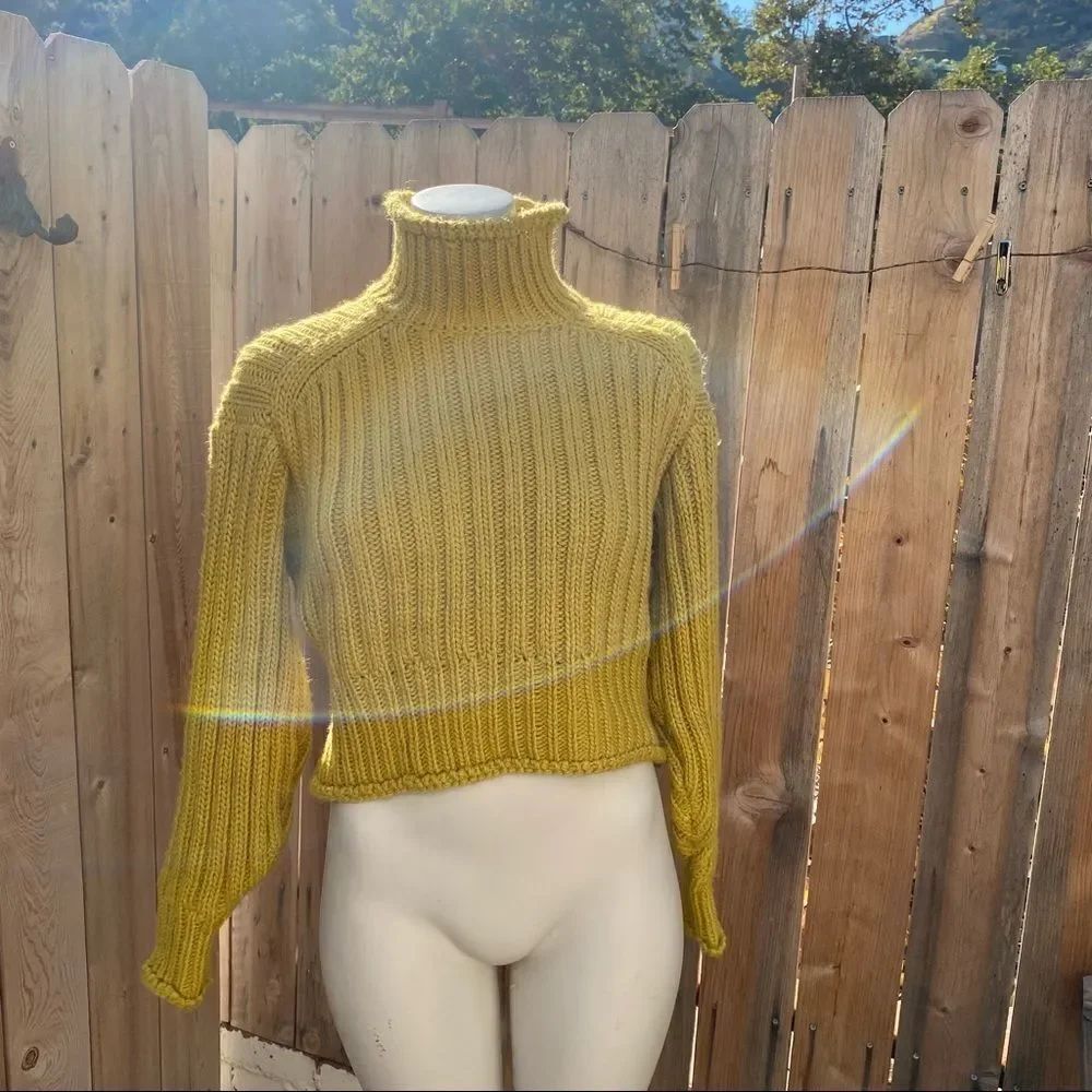 H&M chunky knit turtleneck sweater size XS